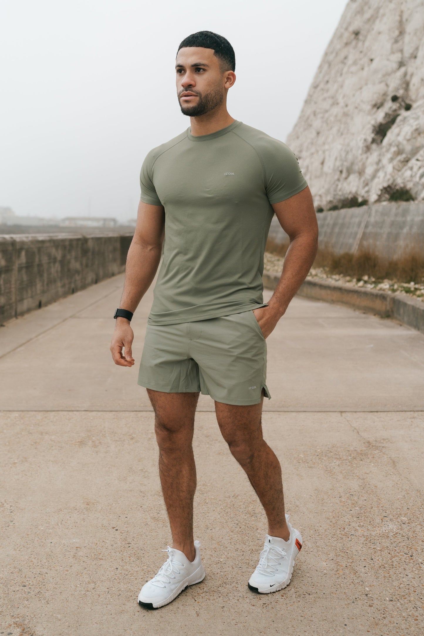 THE ICON ACTIVE T-SHIRT