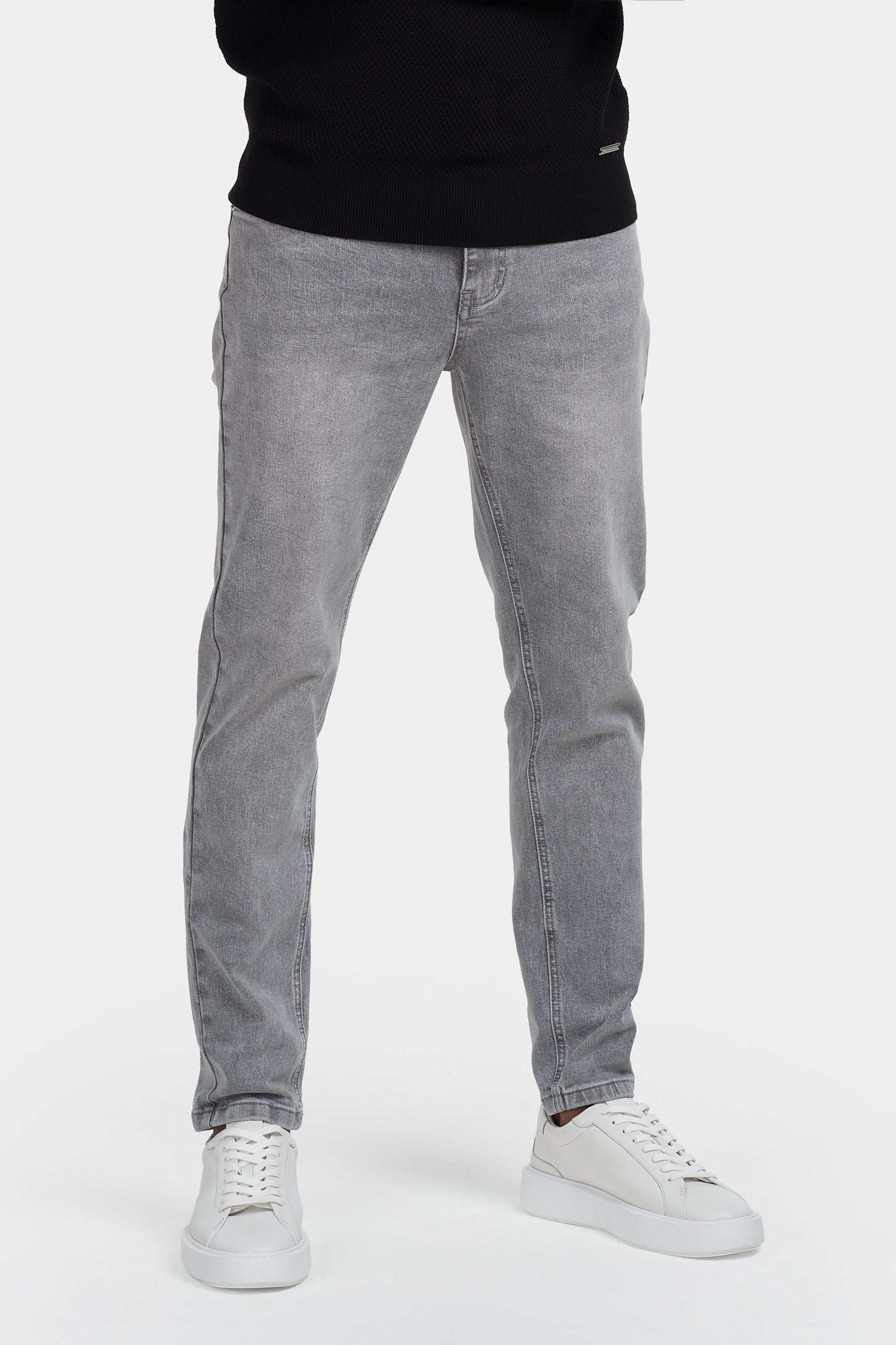 THE JAXON JEANS
