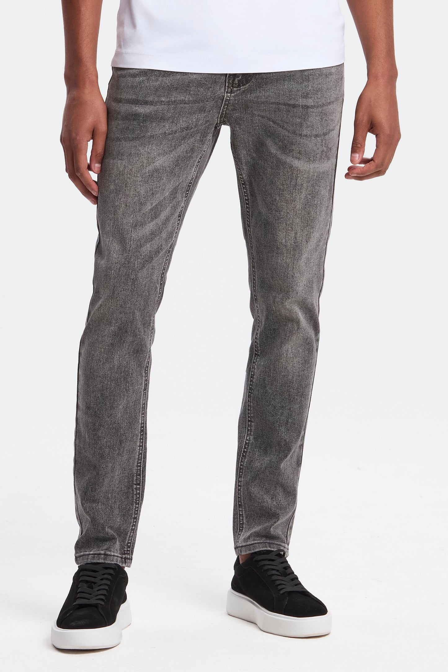 THE JAXON JEANS