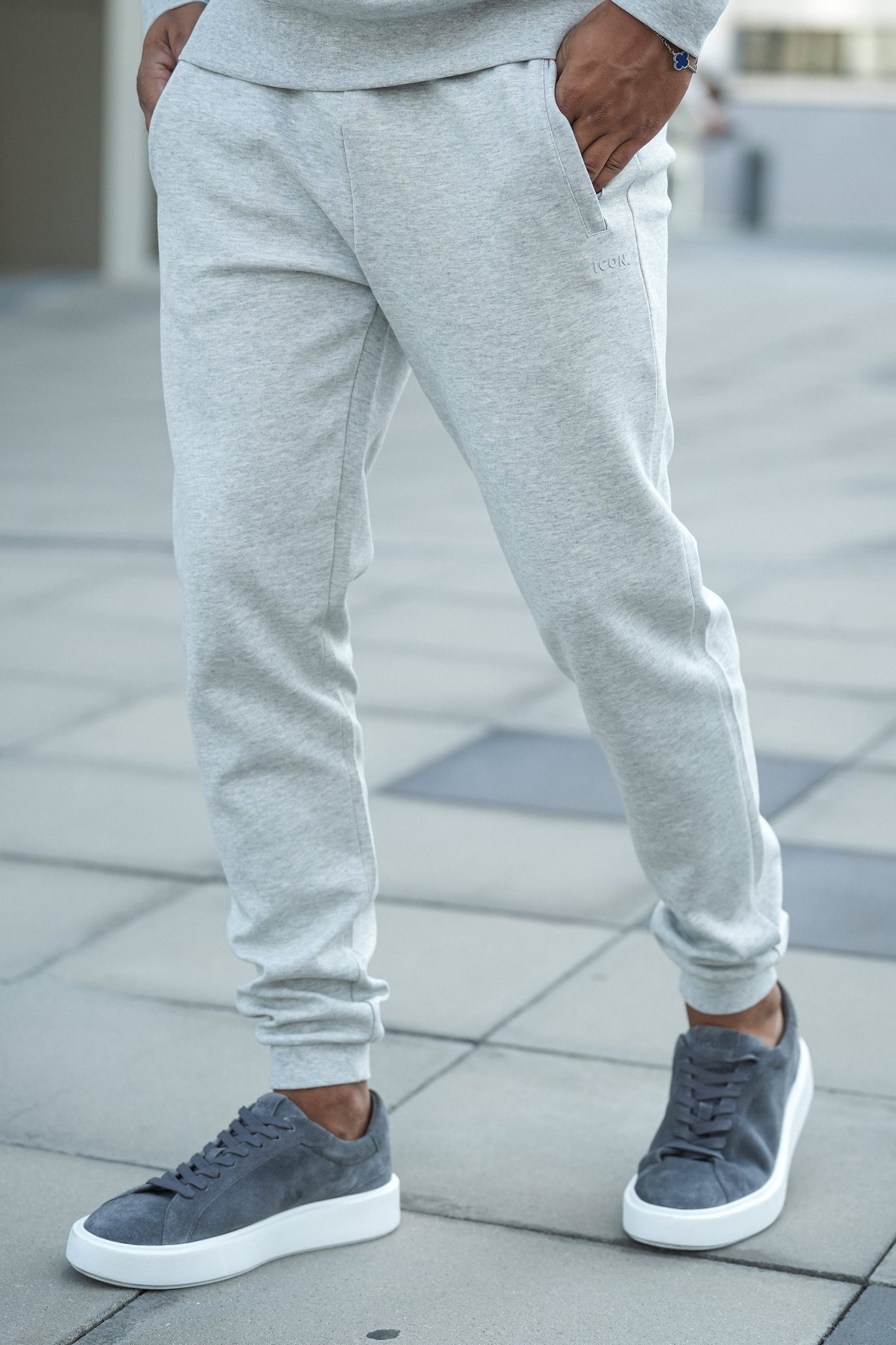 THE RELAXED JOGGER