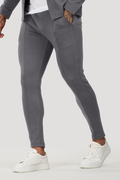 THE ATHLETIC JOGGER