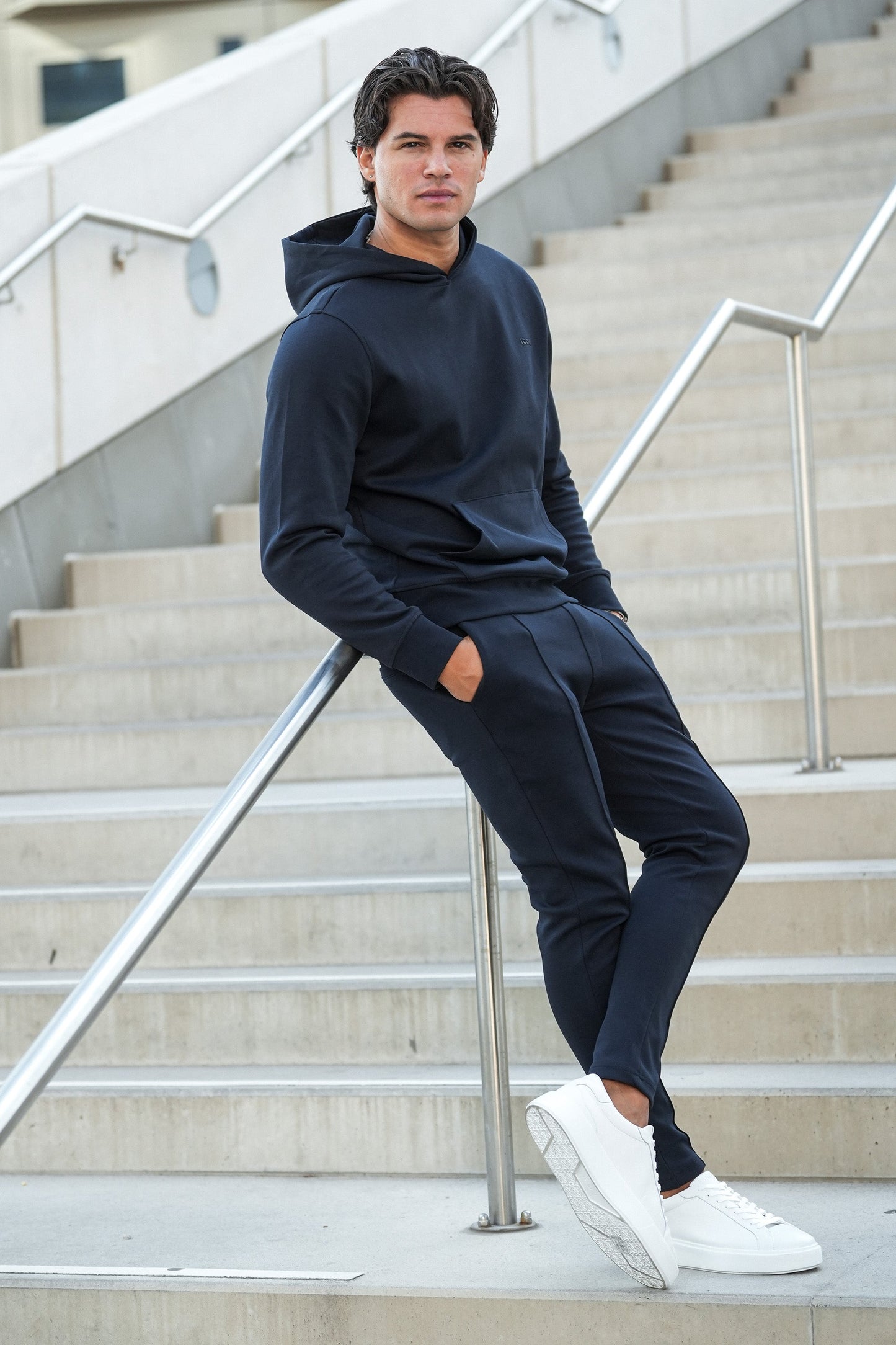THE ATHLETIC JOGGER
